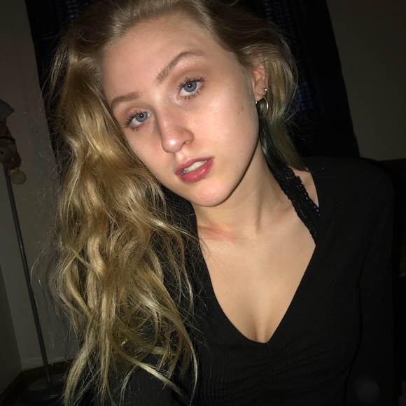 Meet your Posher, Katlin - Picture 1 of 1